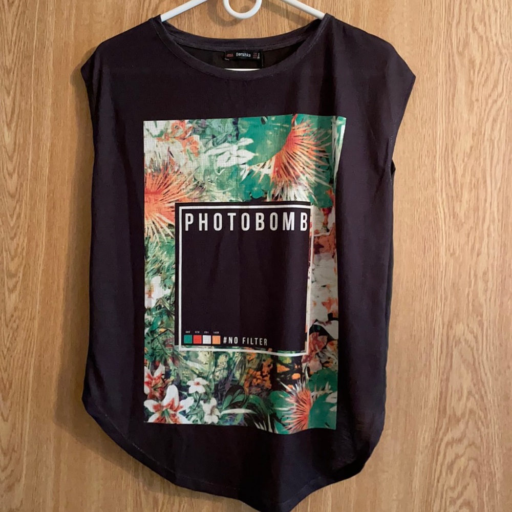 Bershka photobomb black top S